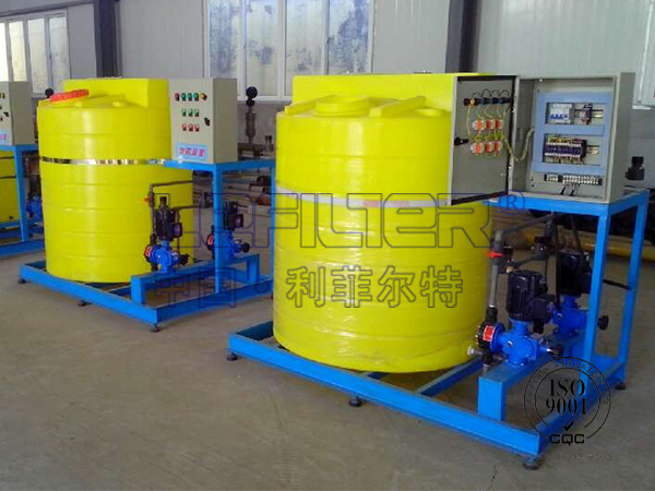 水處理加藥機(jī)裝置 水處理加藥機(jī)裝置